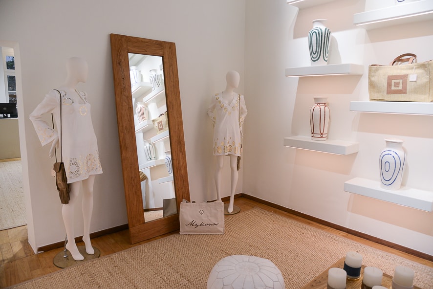 Themis Z - Flagship store gallery image