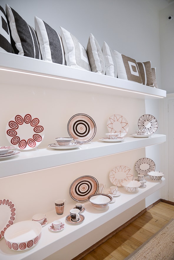 Themis Z - Flagship store gallery image