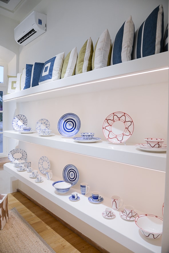 Themis Z - Flagship store gallery image