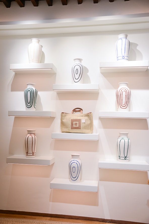 Themis Z - Flagship store gallery image