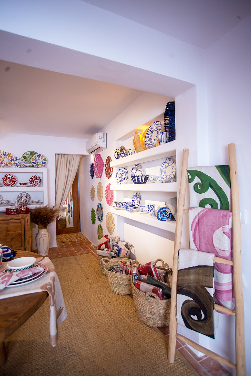 Themis Z - Flagship store gallery image