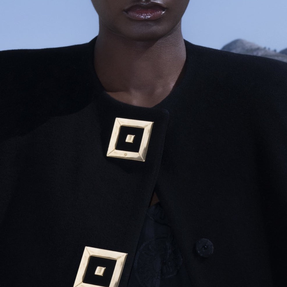 Infinity Gold Black Cape – Themis Z